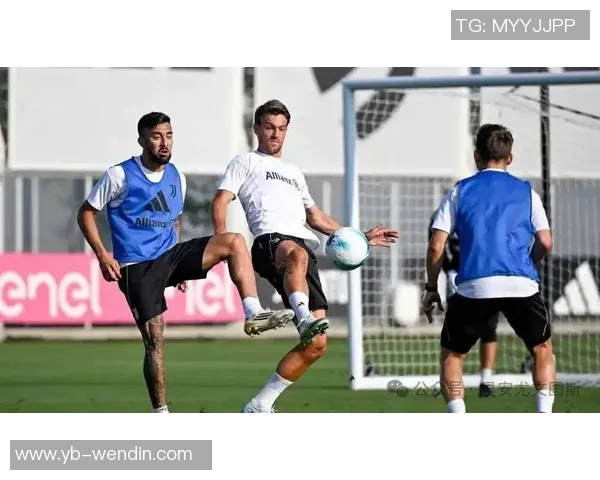 鲁加尼经纪人透露他更倾向于留在尤文而非为出场机会四处奔波 鲁加尼经纪人透露他更倾向于留在尤文而非为出场机会四处奔波