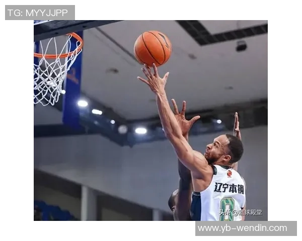 特纳状态回暖表现抢眼13投8中三分命中率高达625砍下23分6篮板4抢断1盖帽 特纳状态回暖表现抢眼13投8中三分命中率高达625砍下23分6篮板4抢断1盖帽