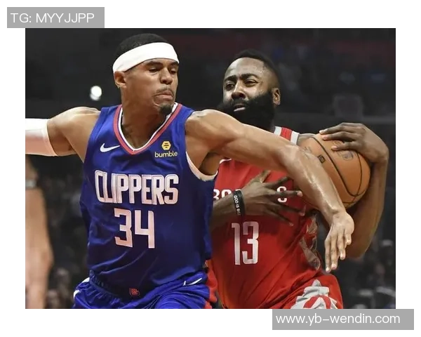 助教巧妙记录对手习惯萨福诺夫连扑四点展现实力 助教巧妙记录对手习惯萨福诺夫连扑四点展现实力