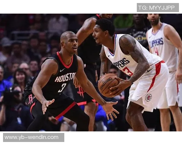 快船在与保罗分手后展现强劲实力近期进攻防守均跻身联盟前十 快船在与保罗分手后展现强劲实力近期进攻防守均跻身联盟前十