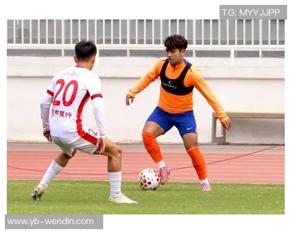 贺一然谈比赛经验：频繁比赛助力球员快速成长与进步